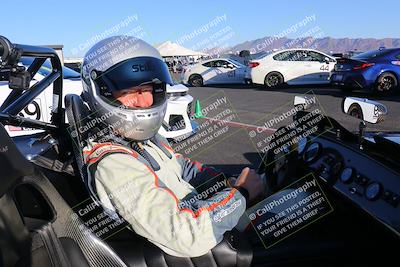 media/Nov-19-2022-Speed Ventures (Sat) [[eb5c8f9508]]/Around the Pits/Pre Grid Orange/